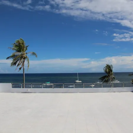 Bohol South Beach Hotel
