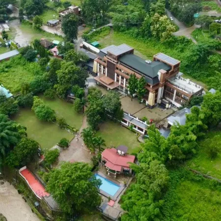 Pleasant Tree Hotels - Luxury Stay Amidst Nature