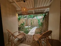 Kickin' Surf Lodge - Hostels