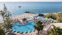 Cala Petrosa Resort - Beach