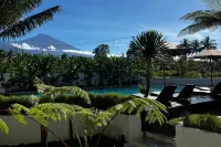 Pondok Tetebatu Cottage and Cafe - Pools