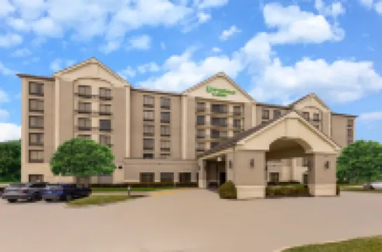 Wyndham Garden Kansas City Airport