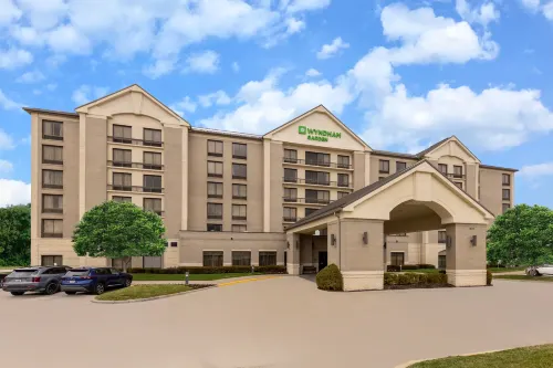 Wyndham Garden Kansas City Airport Hotels in May