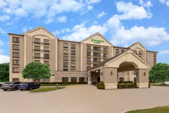 堪薩斯城機場溫德姆花園飯店