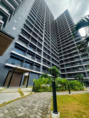 Modern Makati Condo with Parking & Cityscape View