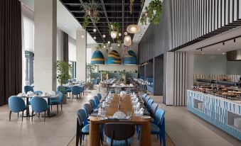 Courtyard Dakar Diamniadio