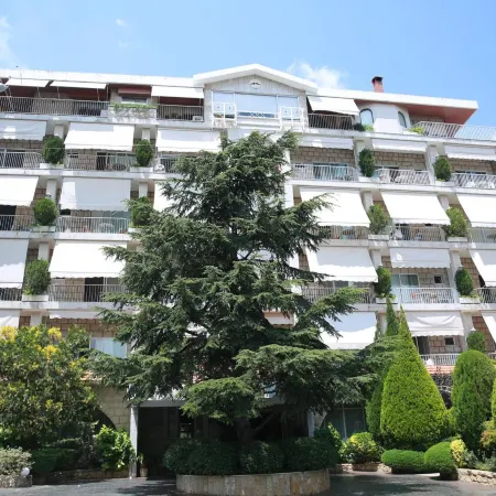 Merry Land Hotel