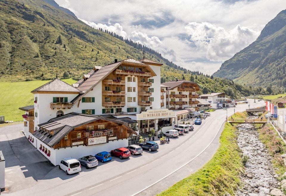hotel overview picture
