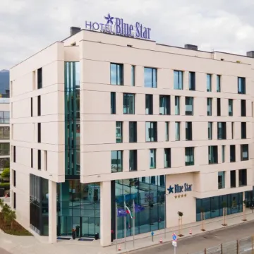 Blue Star Luxury Hotel Отели рядом с достопримечательностью «Абакус бизнес център»