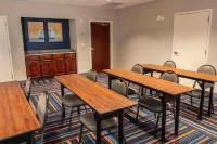 Hampton Inn & Suites Norfolk-Airport