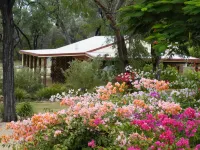 Rubyvale Motel & Holiday Units - baignoire