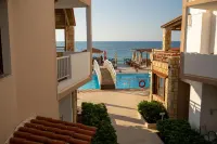 Ekavi Hotel - Pool