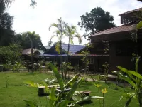 Tamarind Grand Resort Mae Sariang Các khách sạn ở Mae Sariang