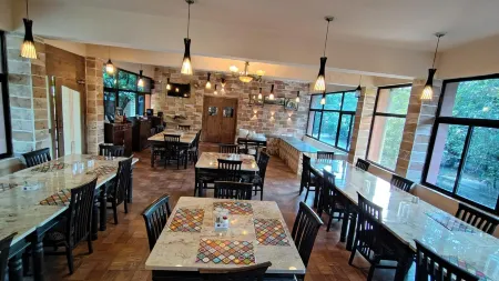 Gir Lions Paw Resort with Swimming Pool