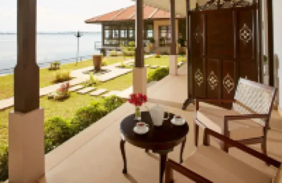 EKHO Lake House