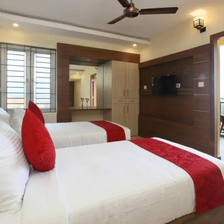 Laimar Suites Отели рядом с достопримечательностью «Больница «Астер-Медсити»»