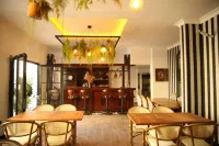 SARAY APART HOTEL - Inns
