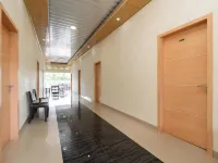 RedDoorz Syariah Near Minangkabau International Airport Hotels in Katapiang