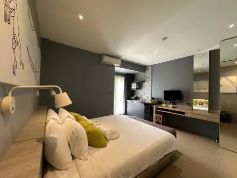 ห้องดีลักซ์ เตียงใหญ่