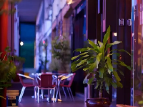 De Botani Hotel