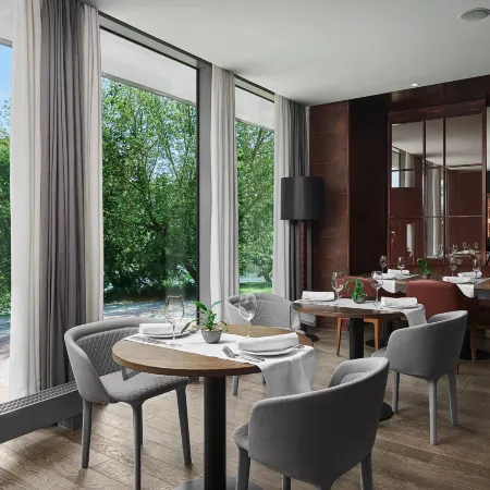 Crystal House Suite Hotel & Spa (Кристалл Хаус) Отели в г. Калининград
