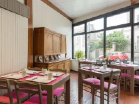 The Originals Access Hôtel Arum Remiremont Hotels in Remiremont