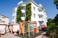 Roza Vetrov Hotel Hotels in Arkhipo-Osipovka