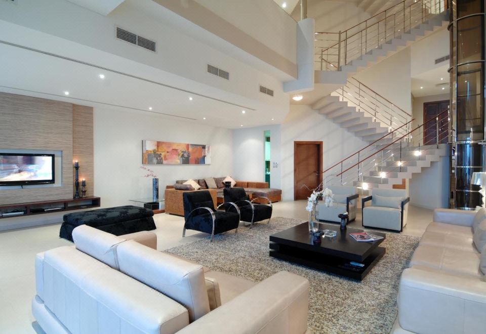 The Dragon Hotel & Resort Over view