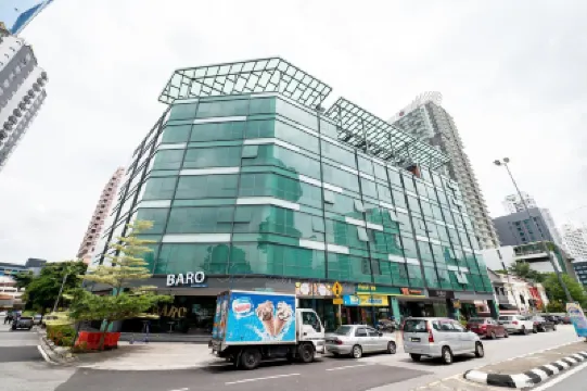 Chill Suites Kuala Lumpur Hotels near Masjid Al-bukhary