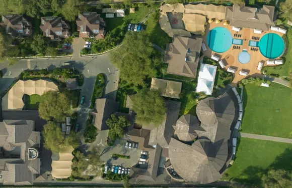 奈瓦夏湖度假村