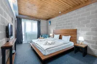 Alpine Lounge Boutique Hotel - balcón
