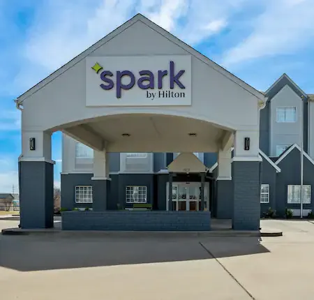 Spark by Hilton Stillwater Отели в г. Пейн