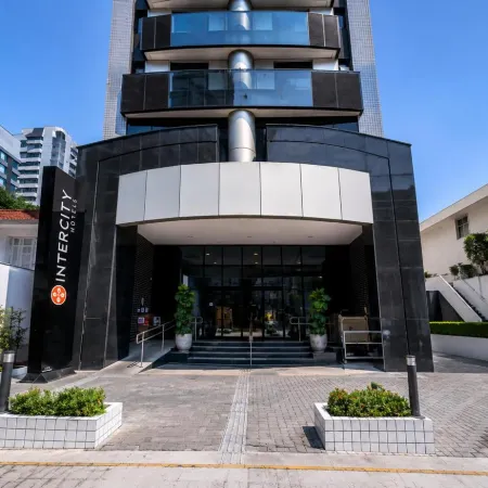 Intercity Interative São Paulo Jardins Отели рядом с достопримечательностью «Жардин»
