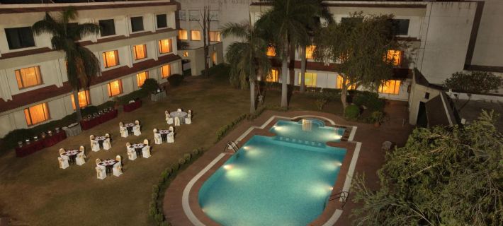 Hotel Express Residency-Jamnagar Отели в г. Джамнагар