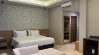 Khas Palu Hotel - Parking
