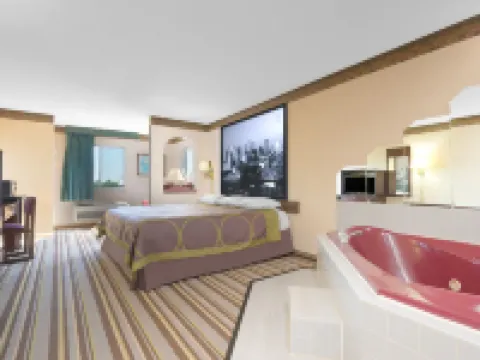 Super 8 by Wyndham Wapakoneta Hotels in Auglaize County