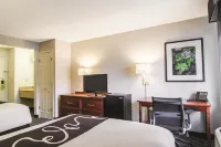 Wingate by Wyndham Brunswick GA / I-95 Hotels in Dock Junction