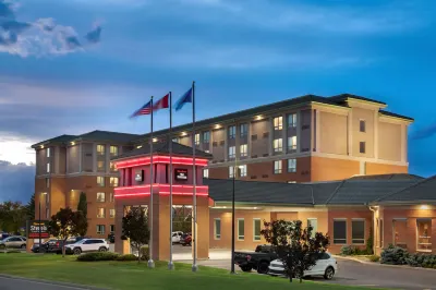 Royal Hotel Calgary, Trademark Collection by Wyndham Hotels near Harry Hays Building