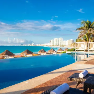 Krystal Grand Cancun All Inclusive Hotel dekat Pantai Mandala