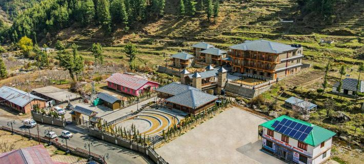 Club Mahindra Janjehli Hotels in Mandi District