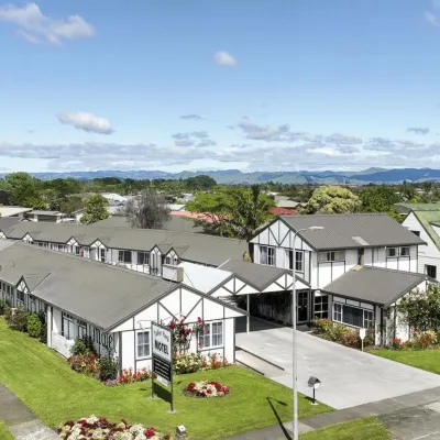 Tudor Park Motel Hotels near Gisborne Airport