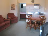 Blue Dolphin Motel - Parvekkeita