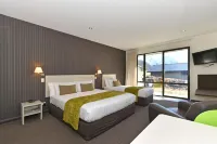 Aoraki Court Motel - Kitchens