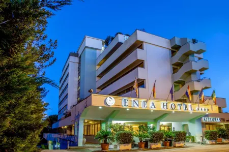 Enea Hotel Pomezia Отели в г. Помеция