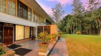 Mt Tamborine Stonehaven Manor - parking