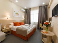 Mandarin Hotel Hotels in Anapa