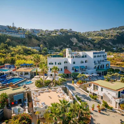 Hotel Punta Imperatore Hotels near Giardini Poseidon