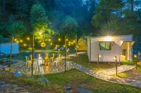 Whoopers Boutique Resort Jibhi Hotels near Shoja tree house