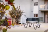 Airport Apartments by Vetroblu