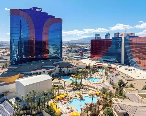 里約酒店娛樂場的假面塔